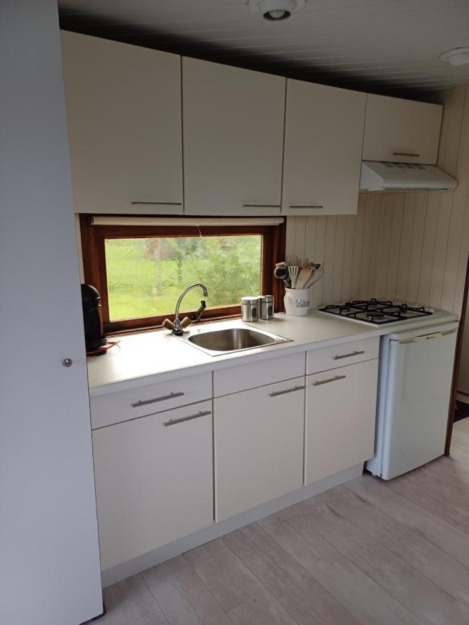 Vrijstaand Chalet Met Veel Buitenruimte En Veranda Zuid-Scharwoude Exterior foto